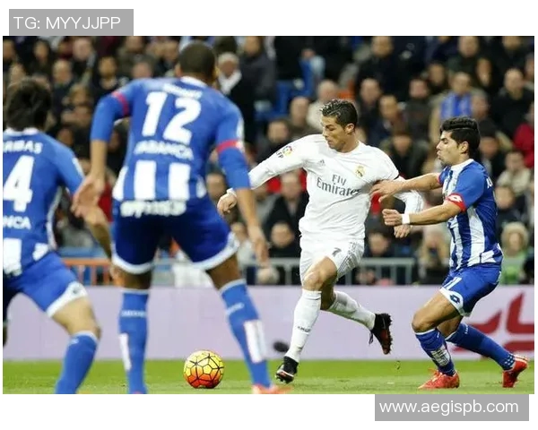 2018年皇马主场迎战拉科鲁尼亚精彩比赛回顾与分析 2018年皇马主场迎战拉科鲁尼亚精彩比赛回顾与分析