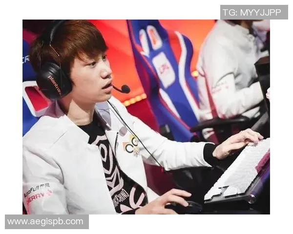 RNG在大师赛积分榜上以71分稳居第一位置展现强劲实力