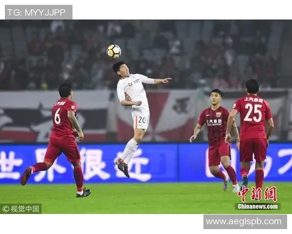 中超联赛精彩对决上港迎战北京人和争夺胜利的关键时刻